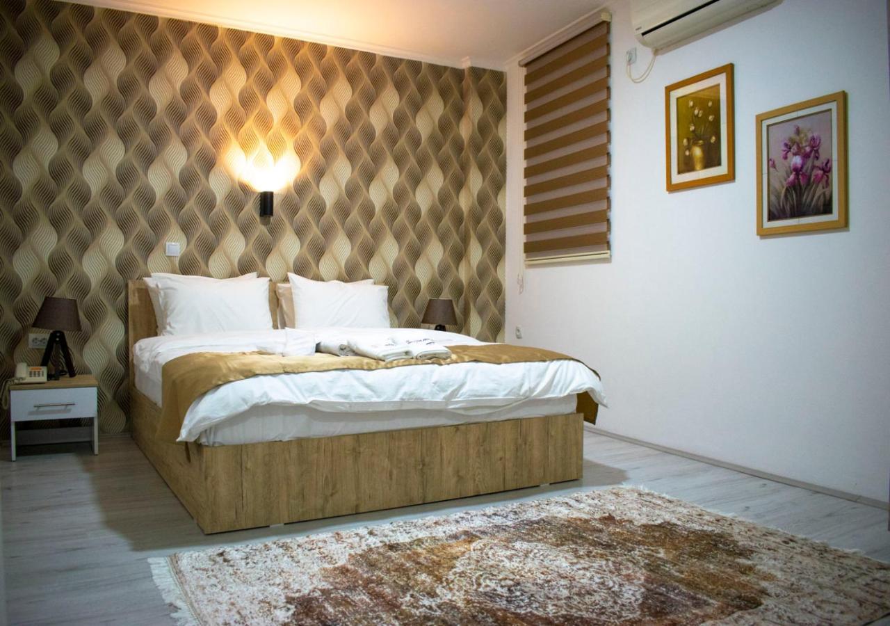 Hotel Old Alisa سكوبجي المظهر الخارجي الصورة